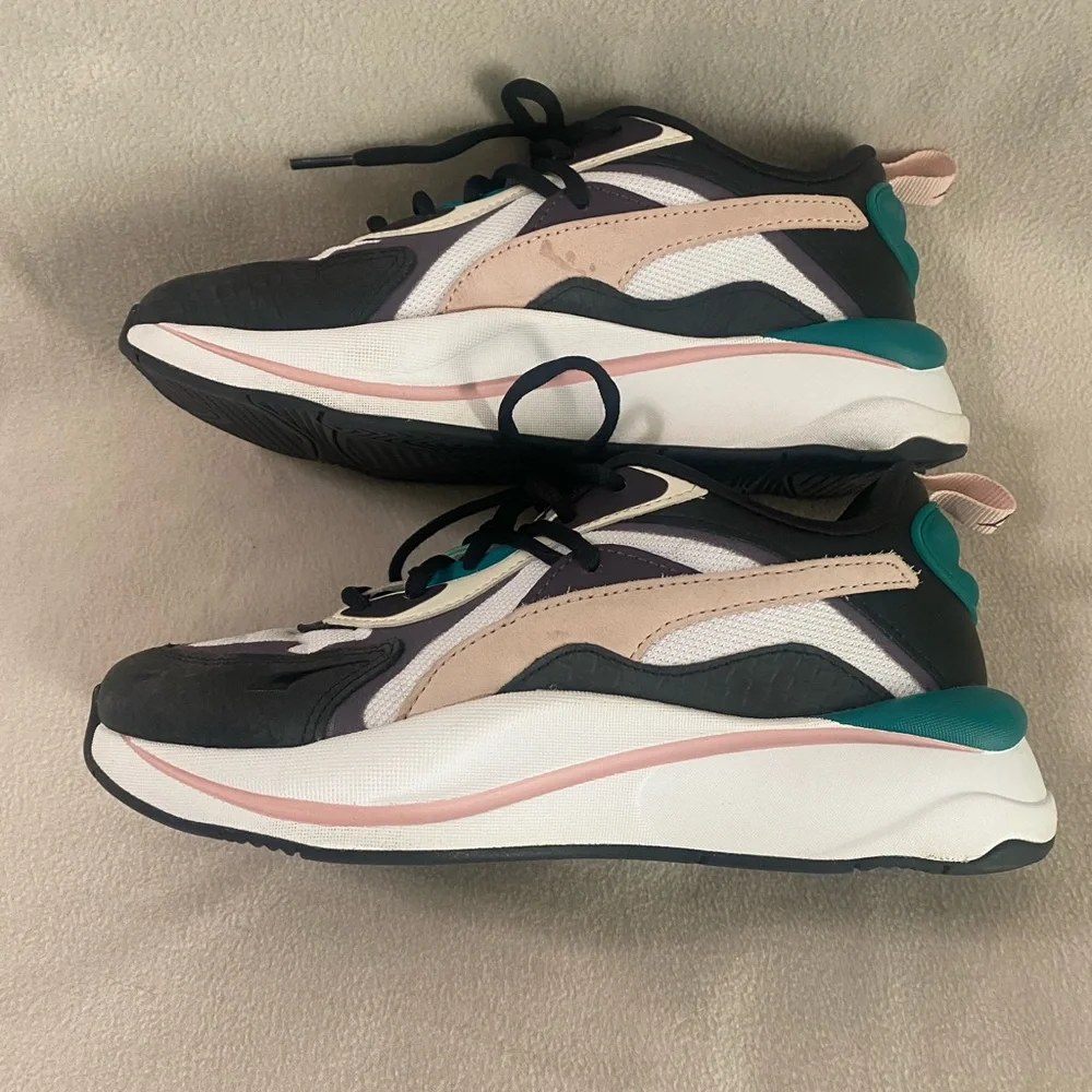 Puma Women's RS-Curve Bright Heights Trainer Sneakers Size 6